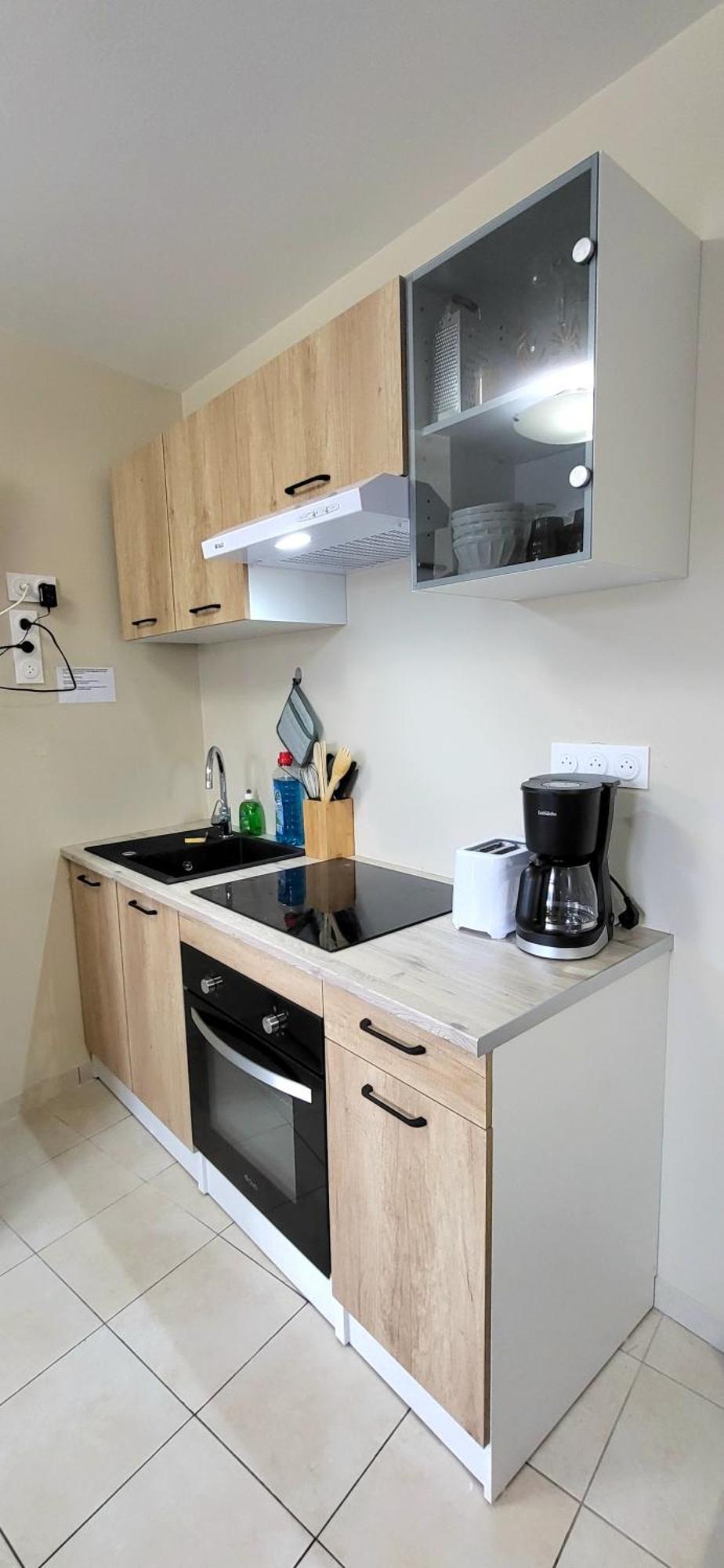 Residences Les Sansonnets "Appartements & Studios" Jonzac Exterior photo