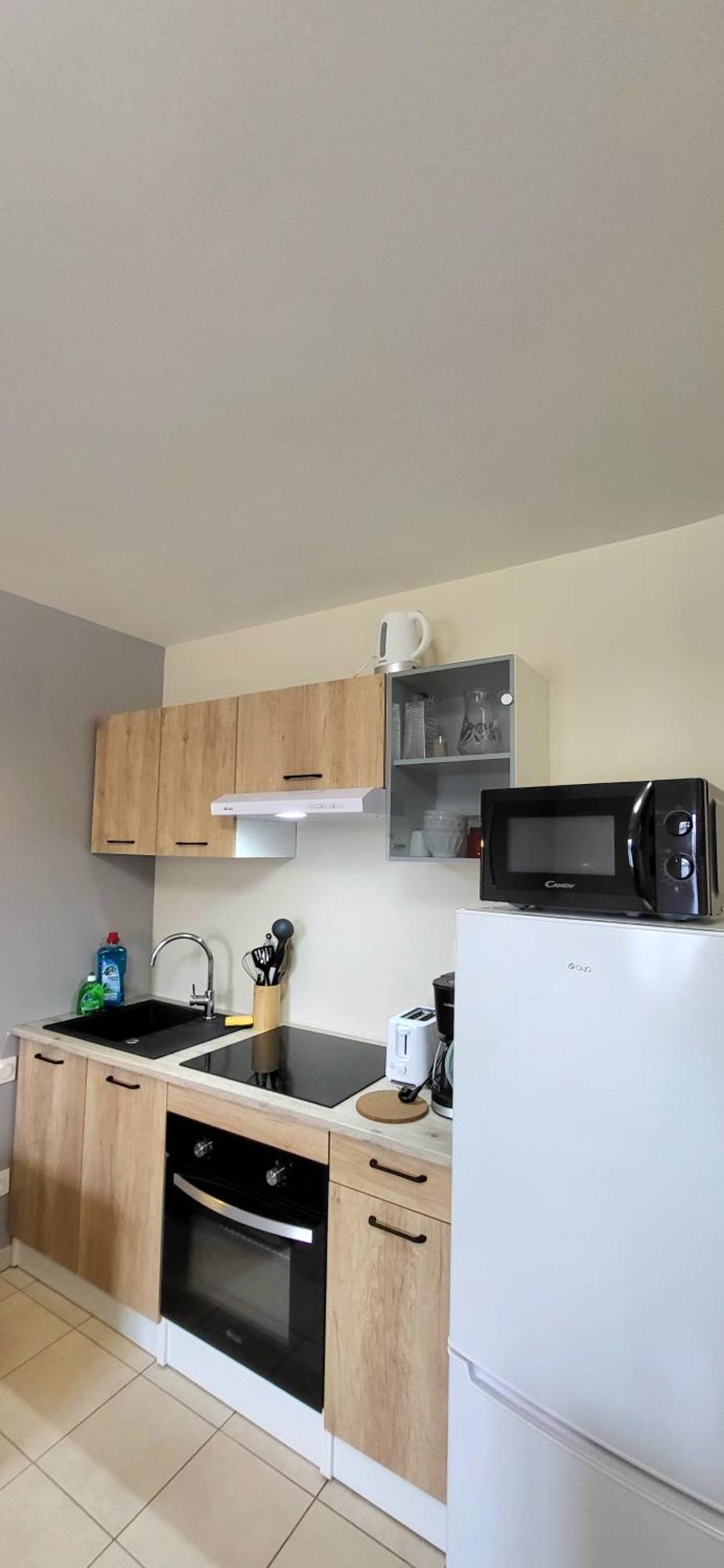 Residences Les Sansonnets "Appartements & Studios" Jonzac Exterior photo