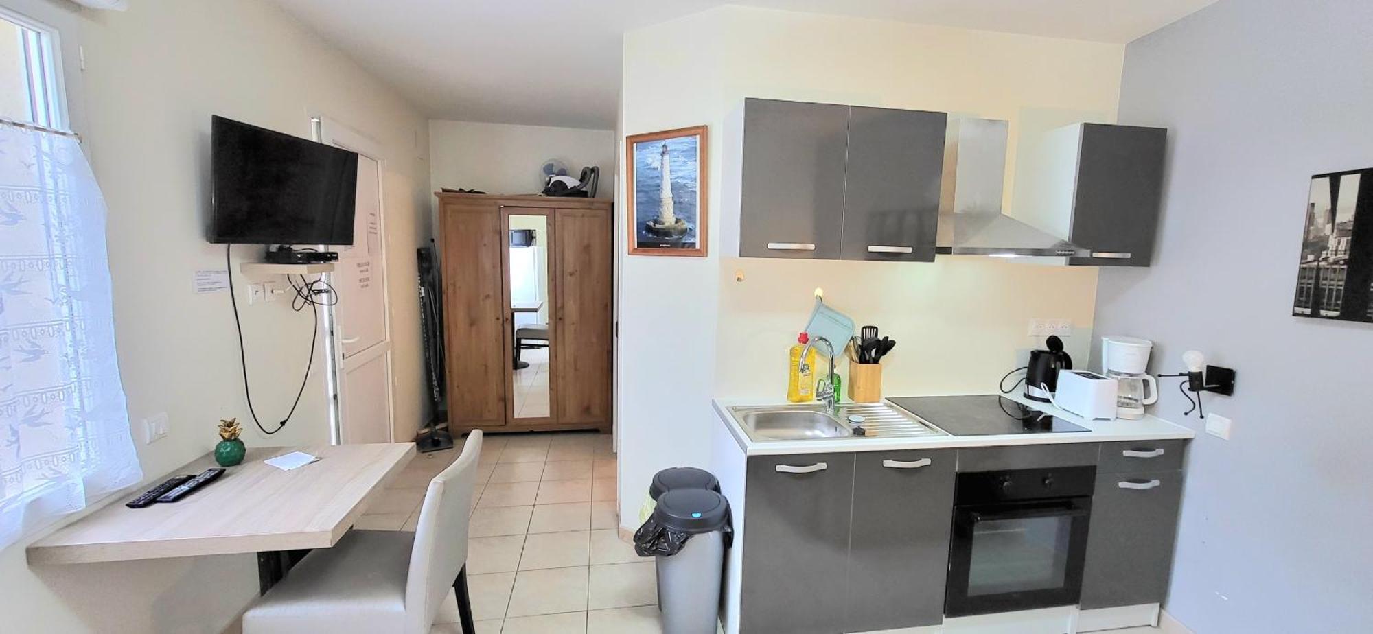 Residences Les Sansonnets "Appartements & Studios" Jonzac Exterior photo