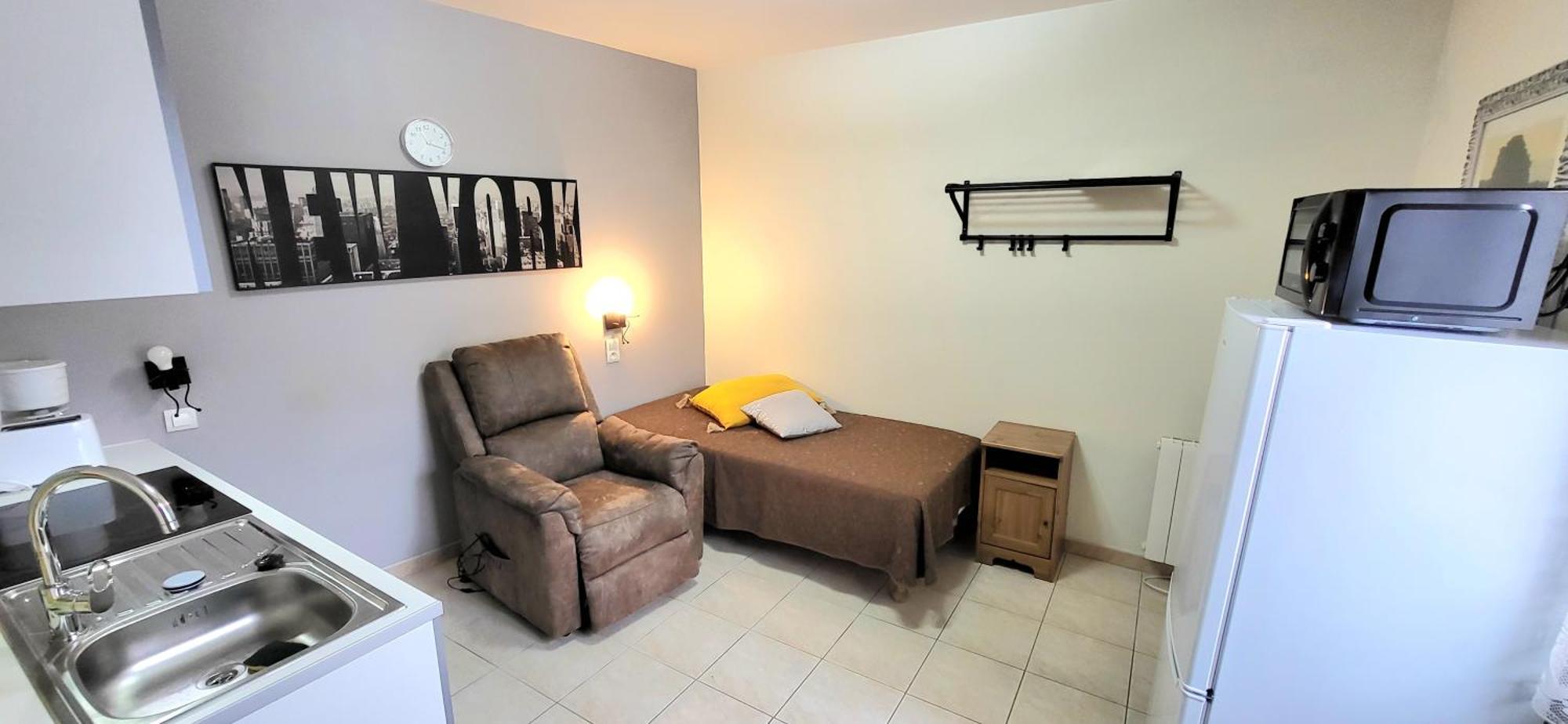 Residences Les Sansonnets "Appartements & Studios" Jonzac Exterior photo