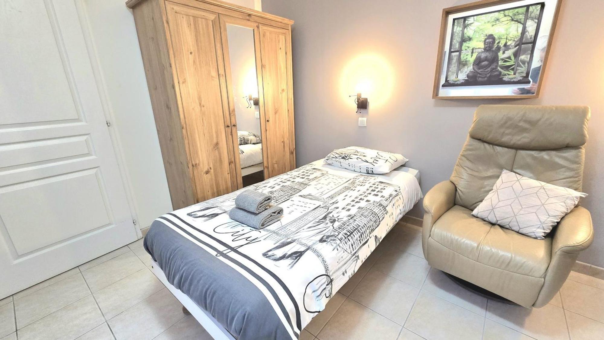 Residences Les Sansonnets "Appartements & Studios" Jonzac Exterior photo